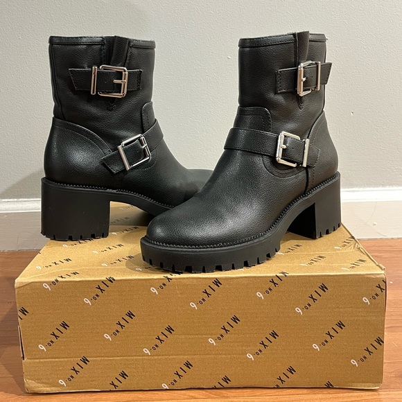 MIX NO. 6 BLACK BOOTIE - Picture 1 of 6